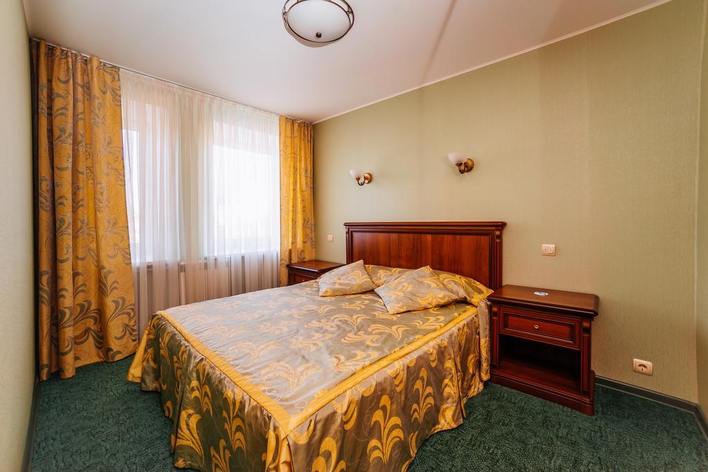 Volga Hotel Tver Room photo